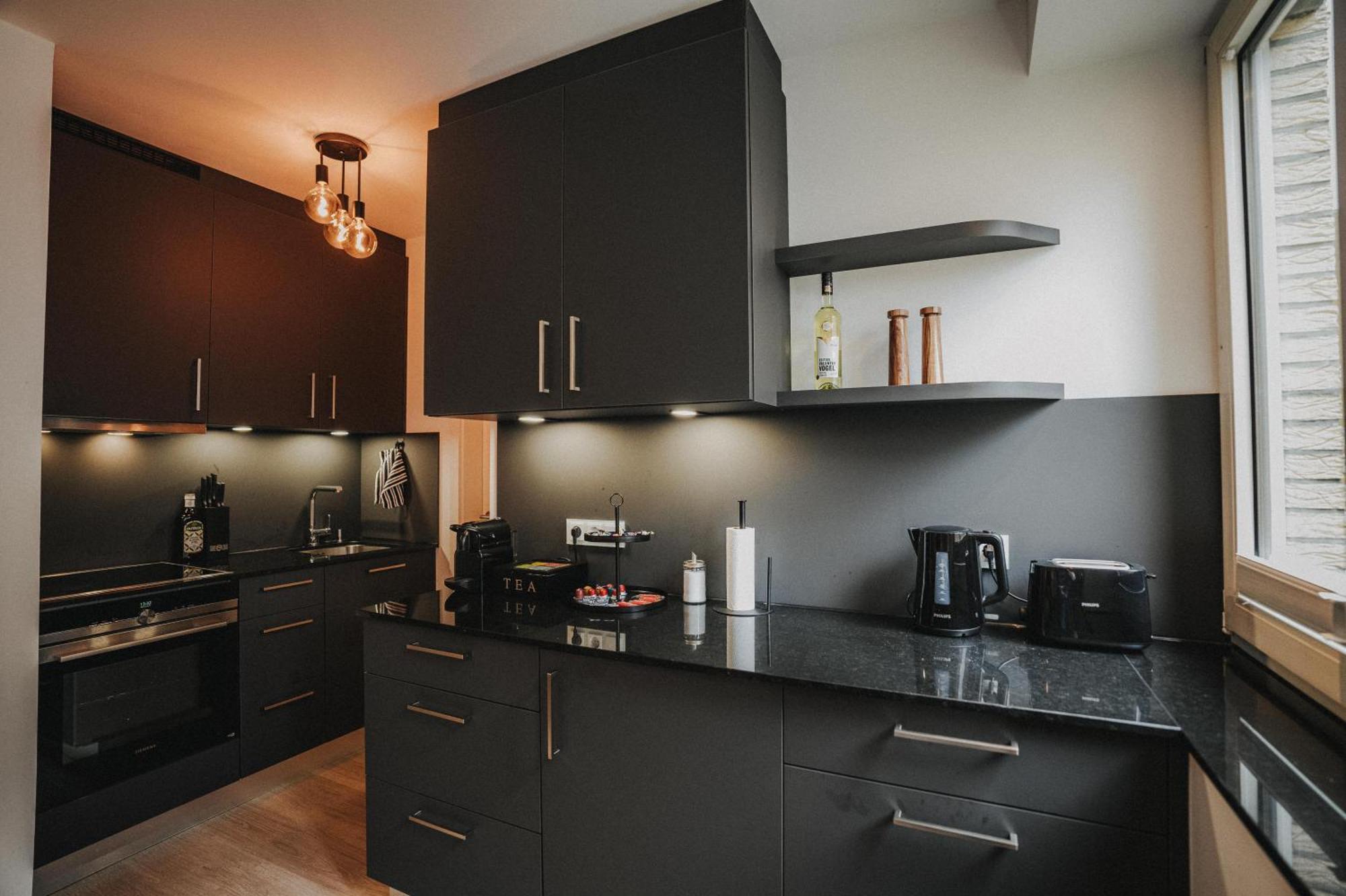 Downtown Apartment Mit Luxusbad Am Hafen Nur 5 Minuten Zu Fuss In Die Innenstadt Und Zum Bahnhof! Oldenburg Esterno foto